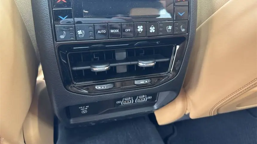 2024 Jeep Grand Cherokee 1C4RJYE65R8500492