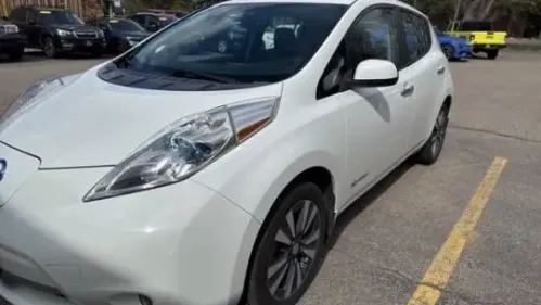 2015 Nissan LEAF - Images - 1