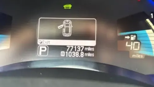 2015 Nissan LEAF - Images - 2