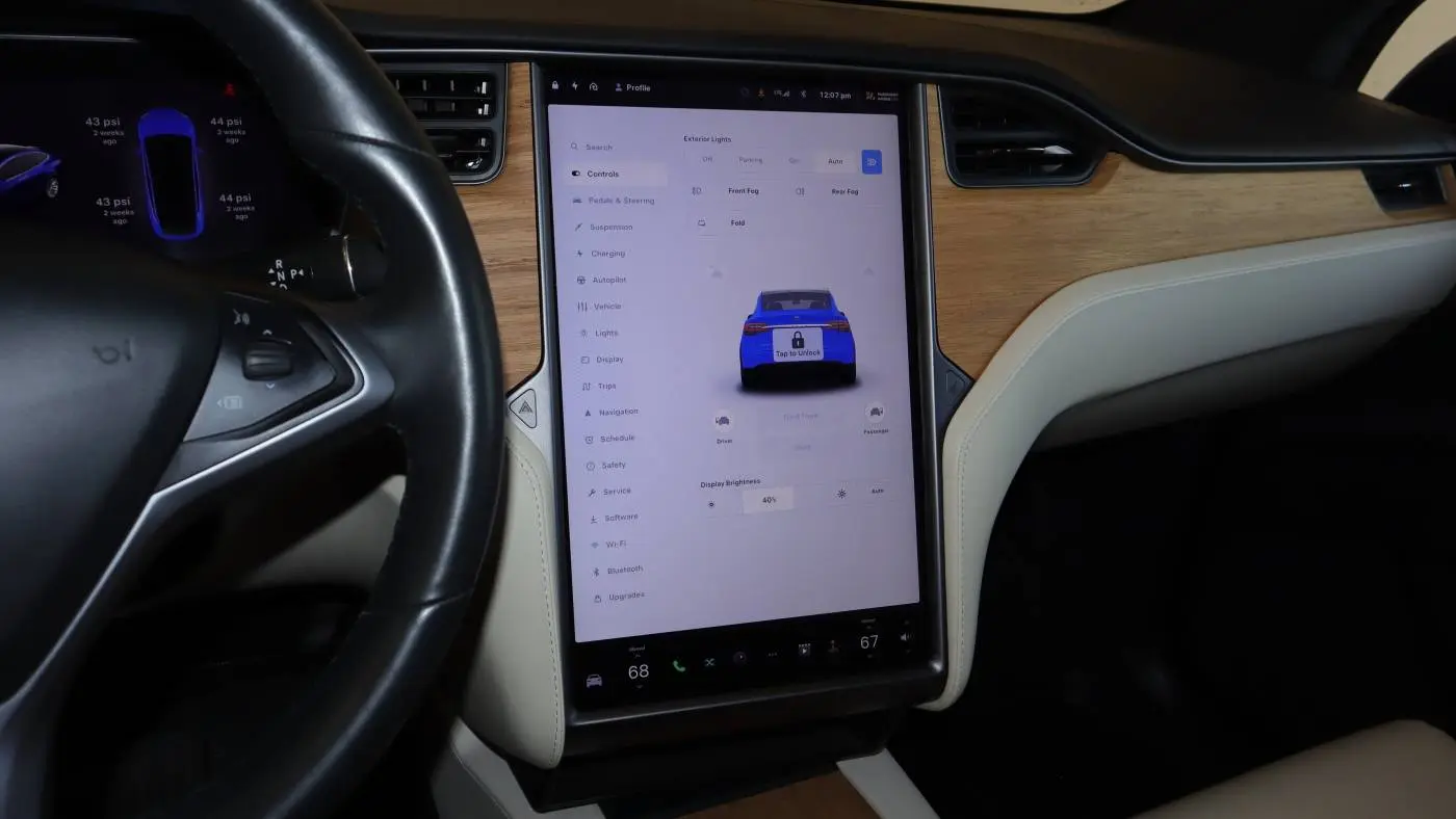 2020 Tesla Model X 5YJXCDE29LF232559
