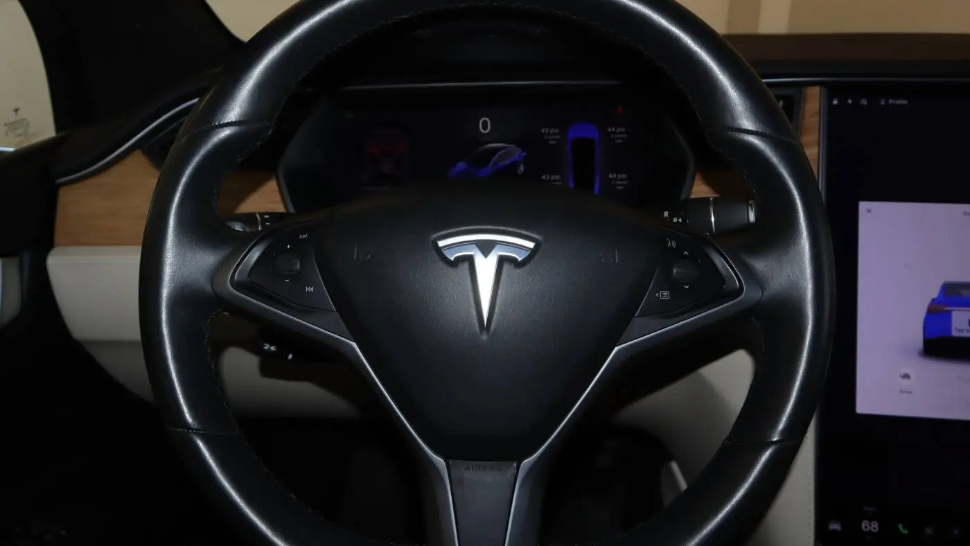 2020 Tesla Model X 5YJXCDE29LF232559