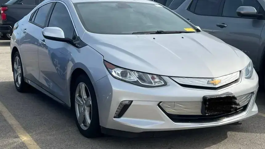2018 Chevrolet VOLT - Images - 3