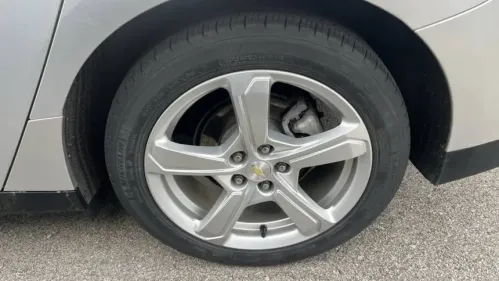 2018 Chevrolet VOLT - Images - 8