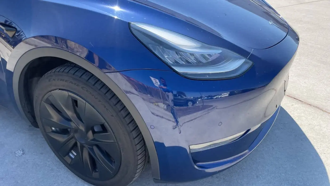 2020 Tesla Model Y 5YJYGDEE3LF055168