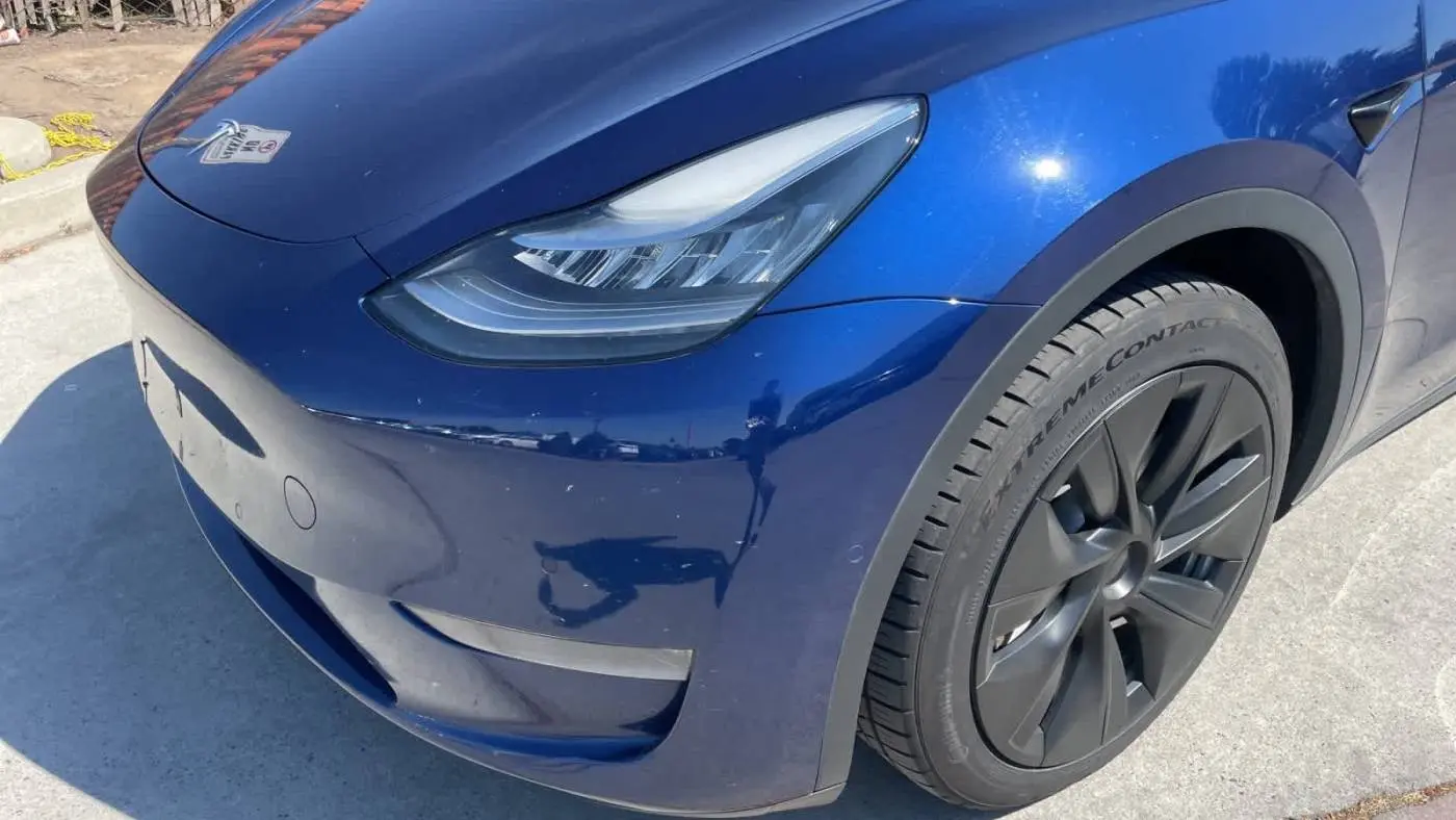 2020 Tesla Model Y 5YJYGDEE3LF055168