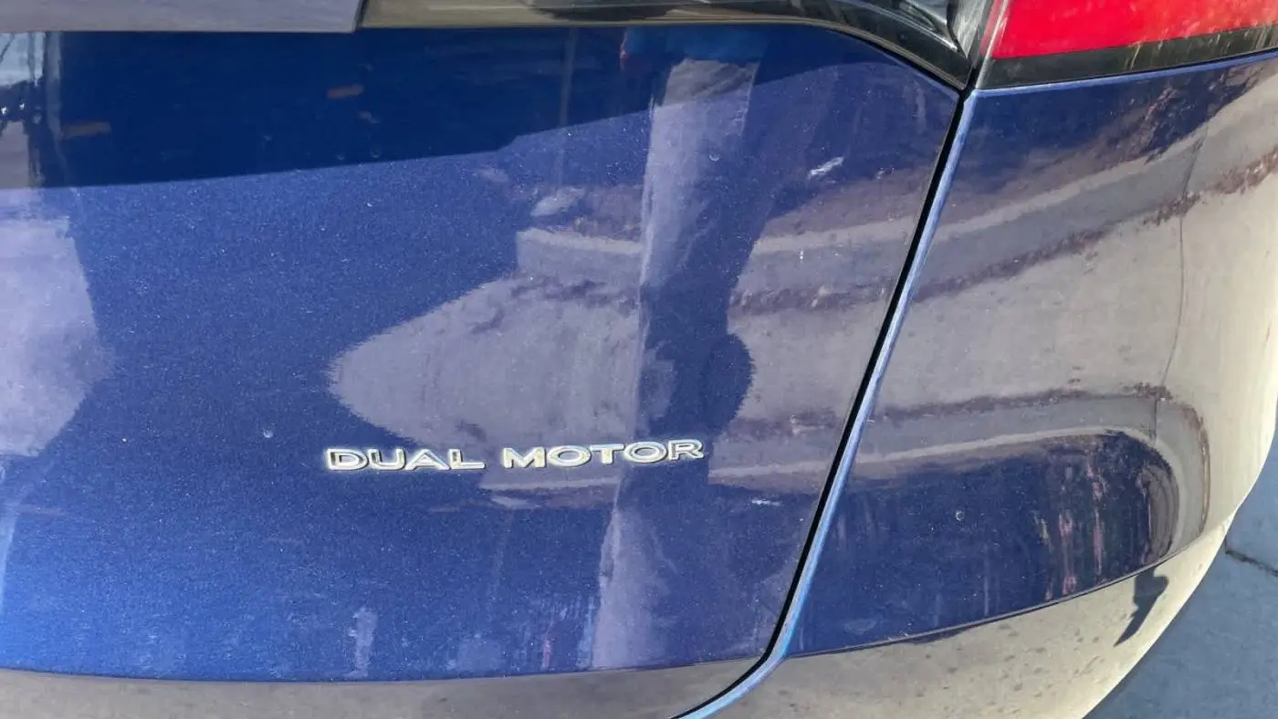 2020 Tesla Model Y 5YJYGDEE3LF055168