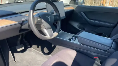 2020 Tesla Model Y 5YJYGDEE3LF055168