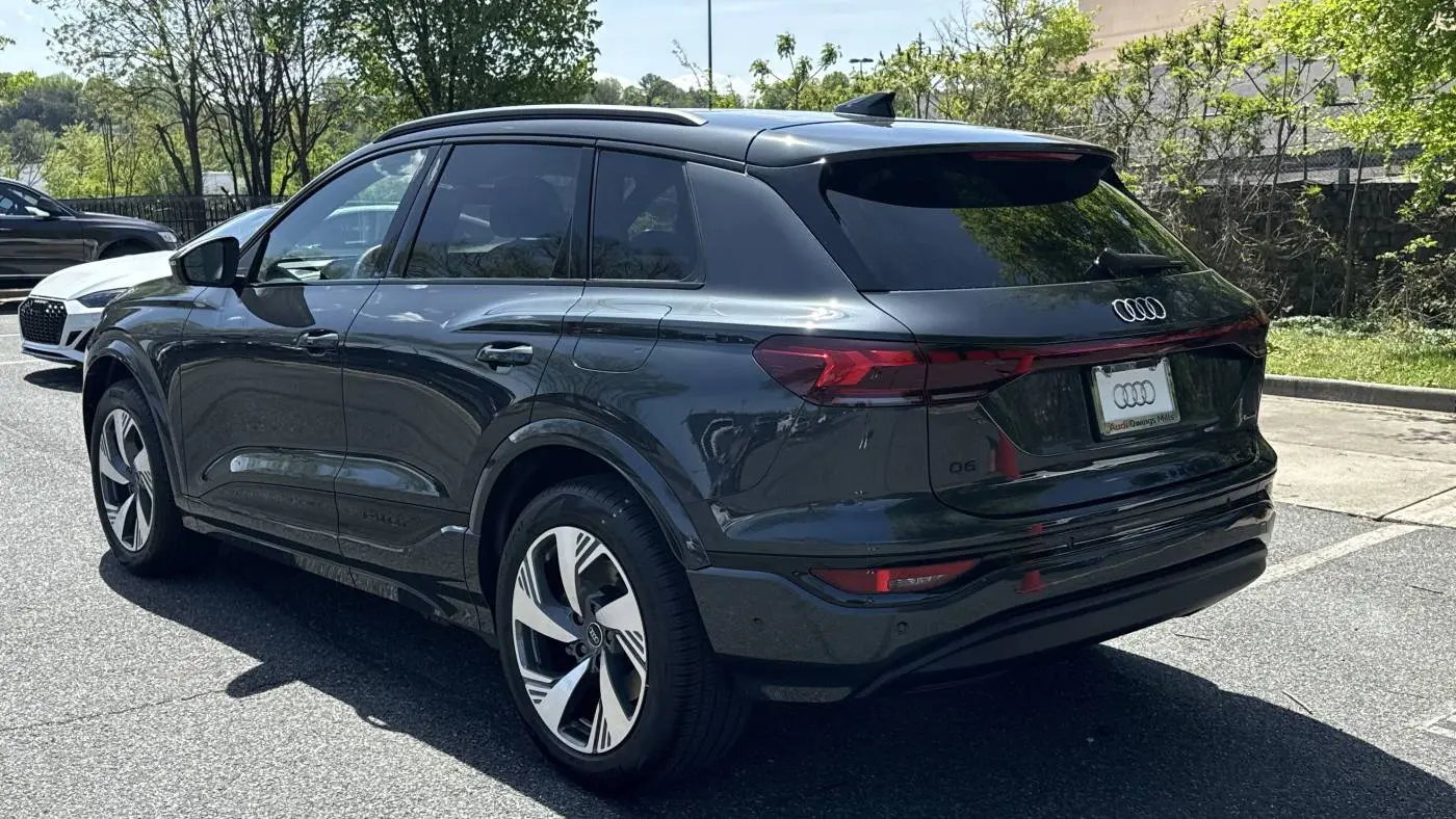 2025 Audi Q6 e-tron WA124BGF5SA039905