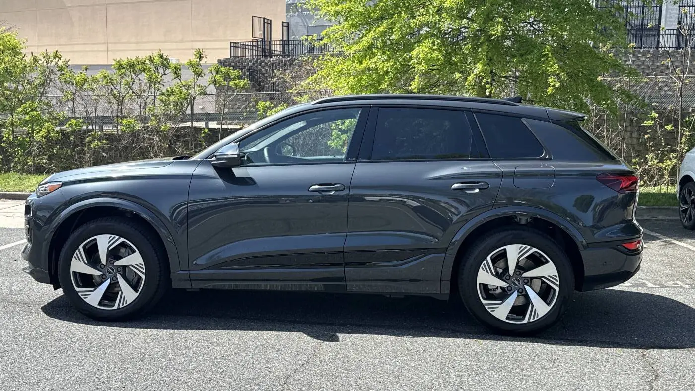 2025 Audi Q6 e-tron WA124BGF5SA039905