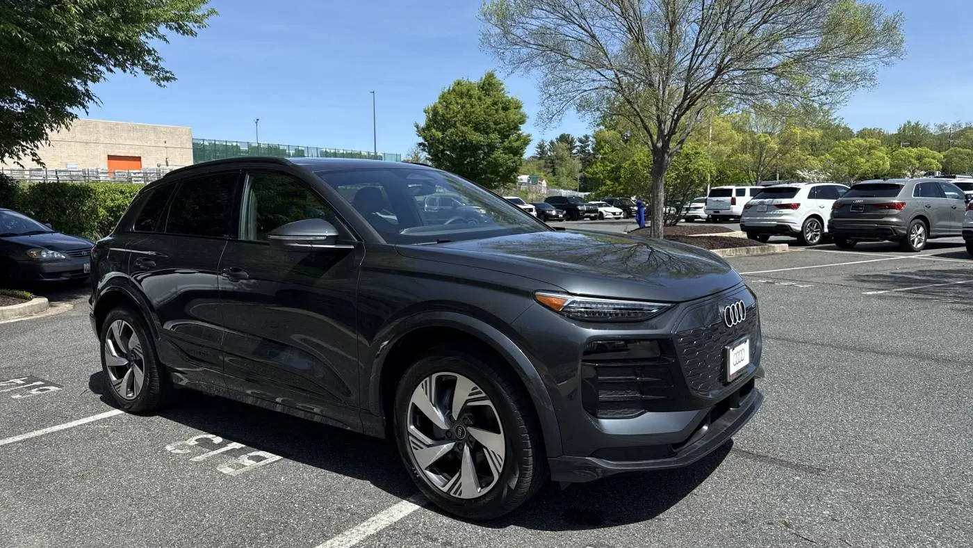 2025 Audi Q6 e-tron WA124BGF5SA039905