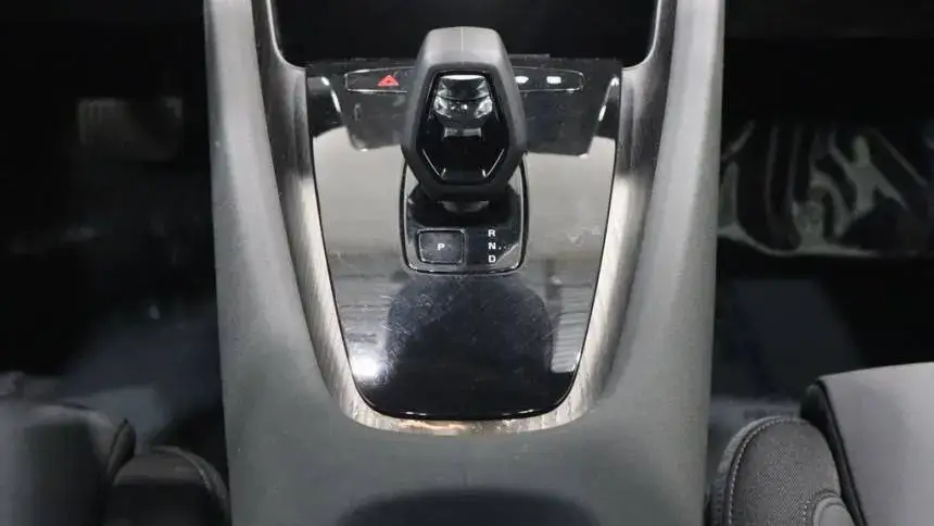 2021 Polestar 2 - Images - 29