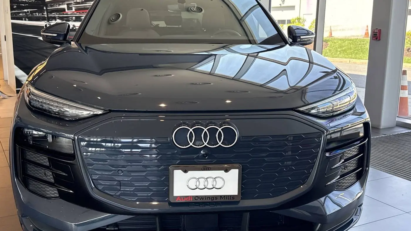 2025 Audi Q6 e-tron WA124BGFXSA038541