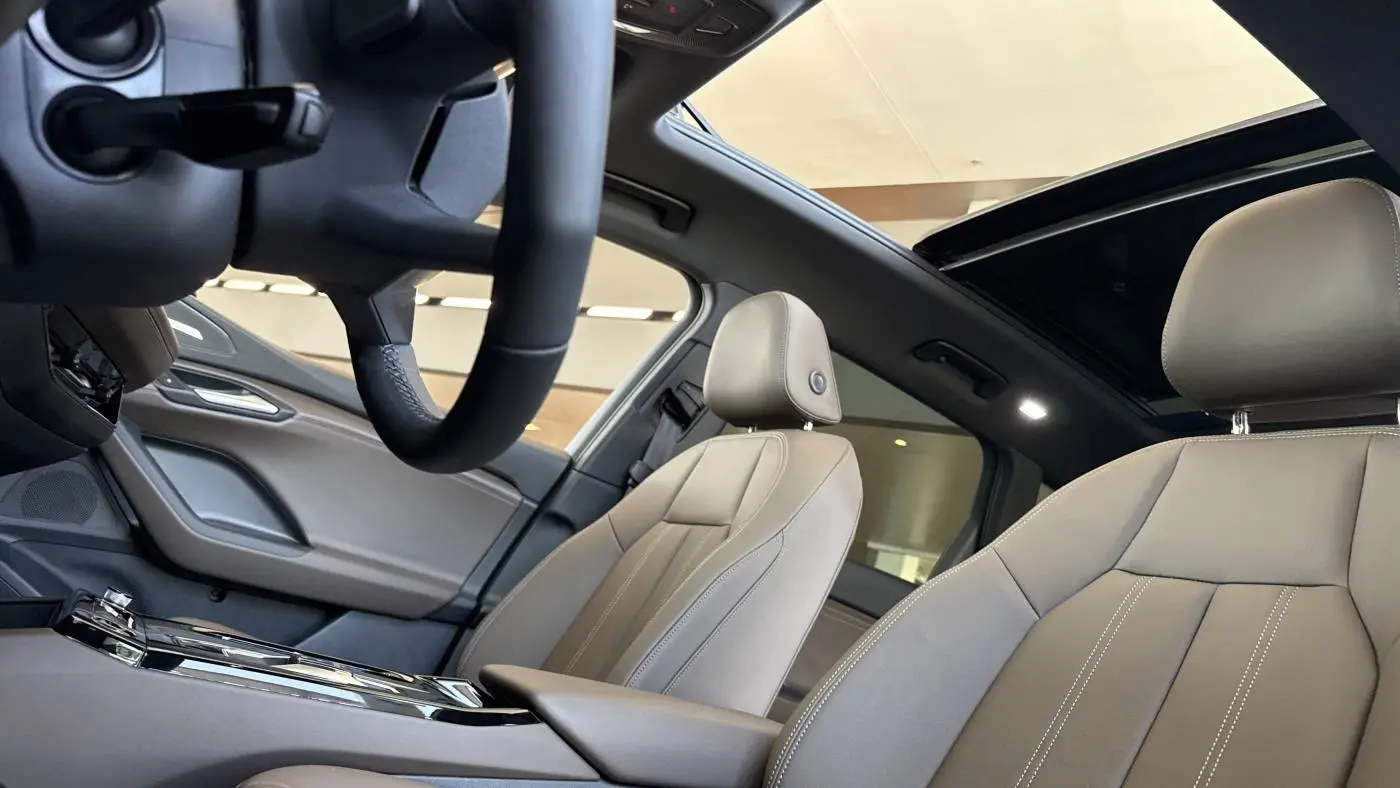 2025 Audi Q6 e-tron WA124BGFXSA038541