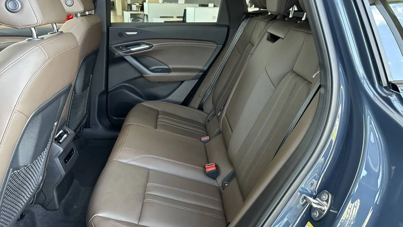 2025 Audi Q6 e-tron WA124BGFXSA038541