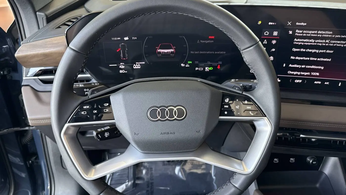 2025 Audi Q6 e-tron WA124BGFXSA038541