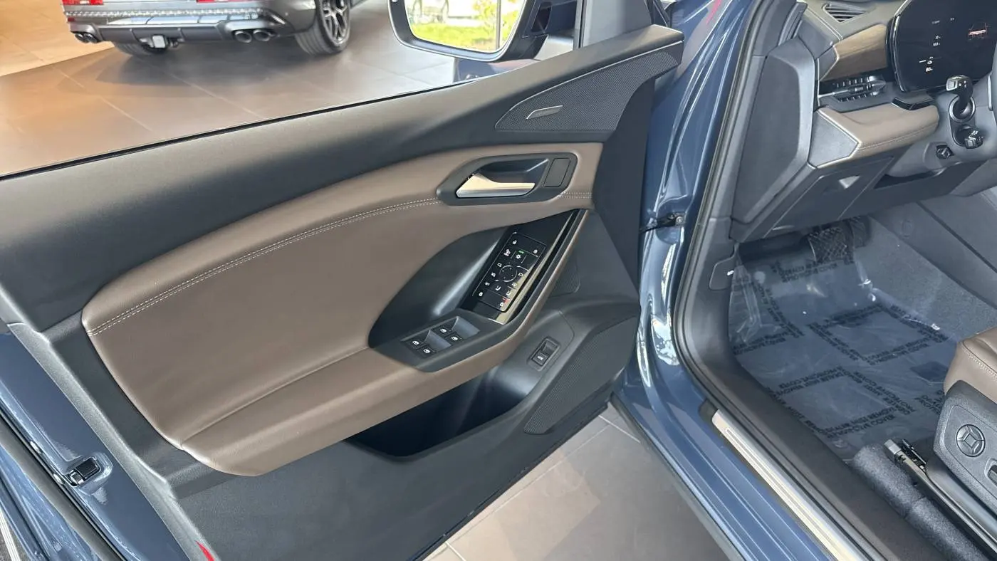 2025 Audi Q6 e-tron WA124BGFXSA038541