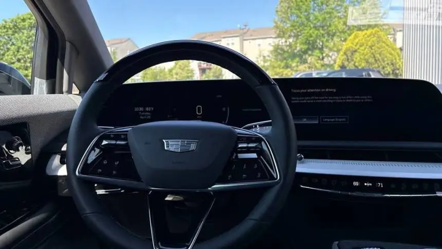 2025 Cadillac OPTIQ 3GYK3EMR2SS158111