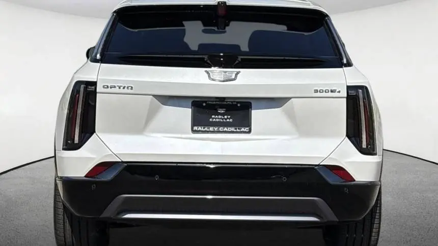 2025 Cadillac OPTIQ 3GYK3EMR2SS158111