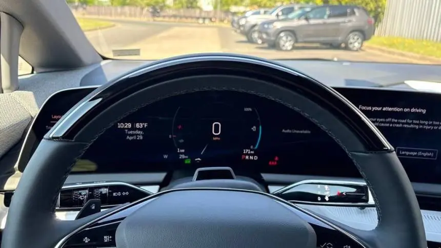 2025 Cadillac OPTIQ 3GYK3EMR2SS158111