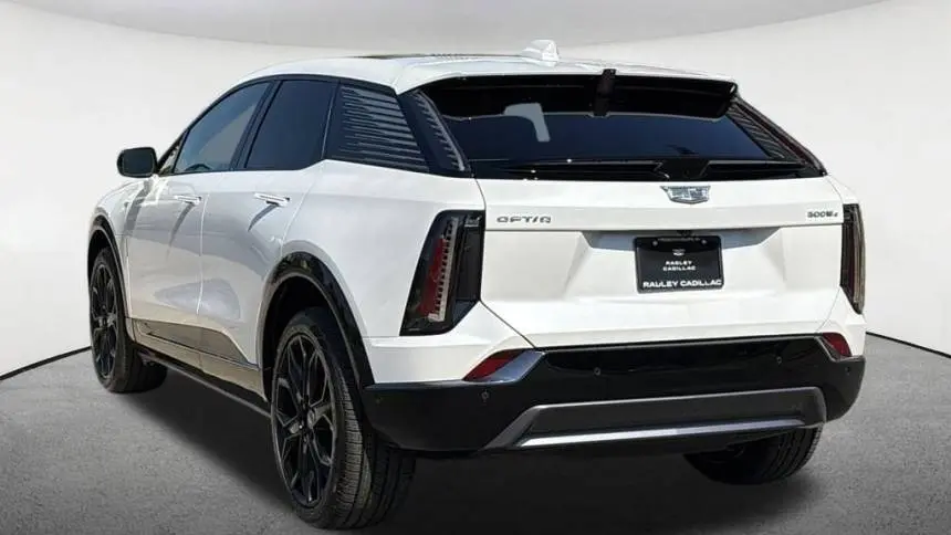 2025 Cadillac OPTIQ 3GYK3EMR2SS158111