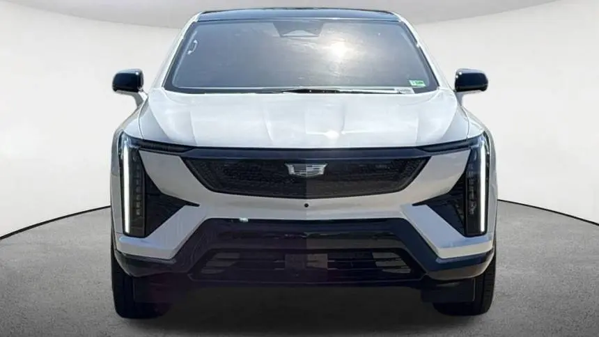 2025 Cadillac OPTIQ 3GYK3EMR2SS158111