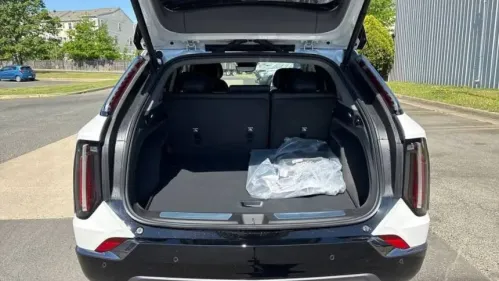 2025 Cadillac OPTIQ 3GYK3EMR2SS158111