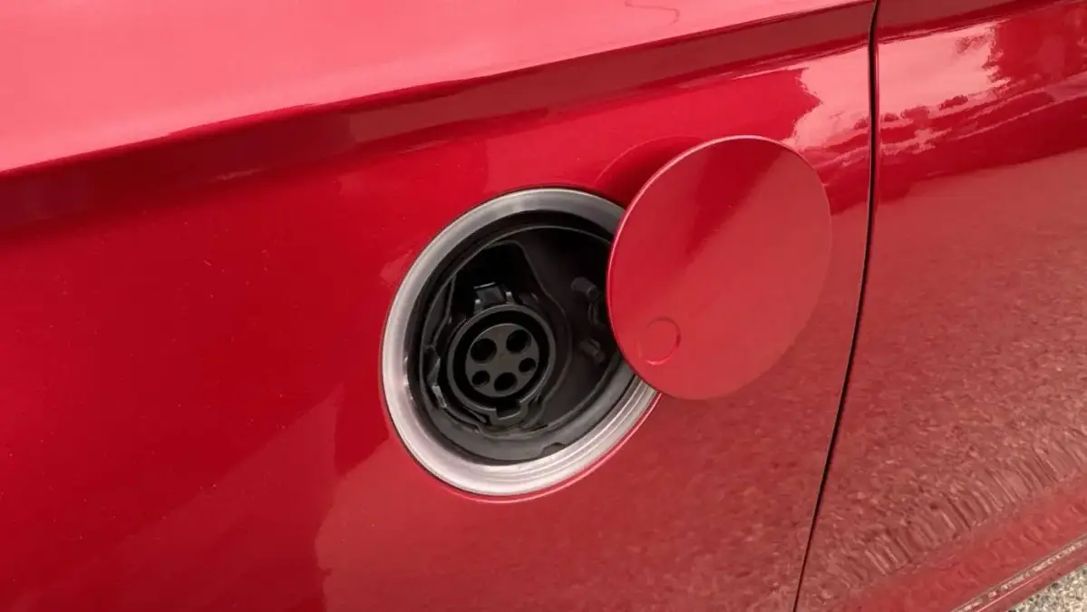 2020 Ford Fusion Energi - Images - 28