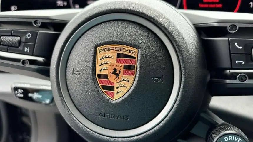 2025 Porsche Taycan WP0AA2Y18SSA08755