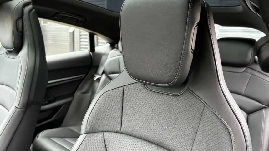 2025 Porsche Taycan WP0AA2Y18SSA08755