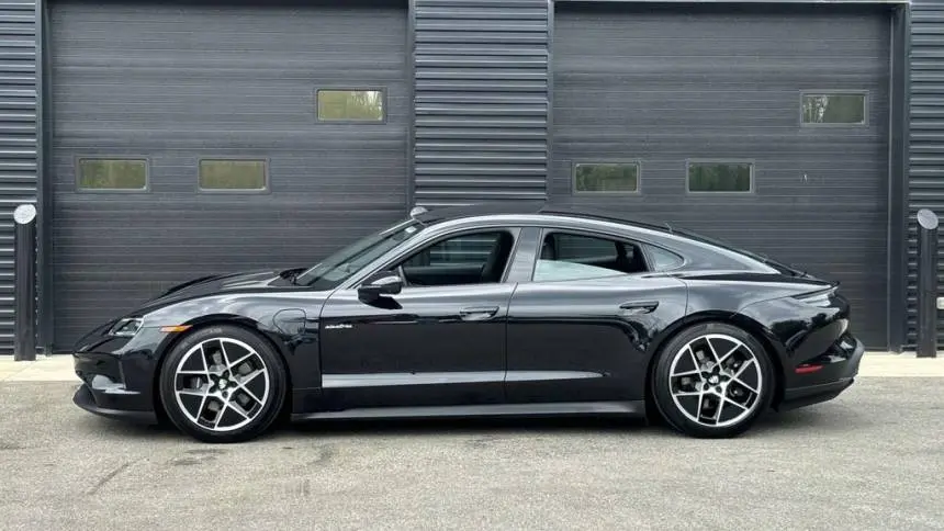 2025 Porsche Taycan WP0AA2Y18SSA08755