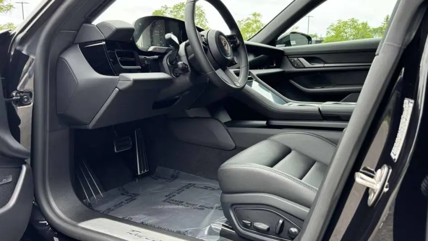 2025 Porsche Taycan WP0AA2Y18SSA08755