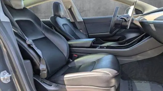 2019 Tesla Model 3 5YJ3E1EB7KF513846