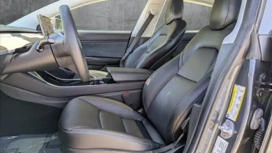 2019 Tesla Model 3 5YJ3E1EB7KF513846