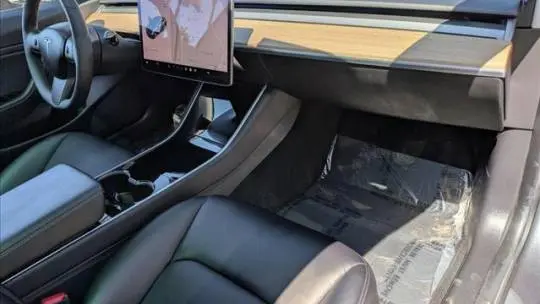 2019 Tesla Model 3 5YJ3E1EB7KF513846