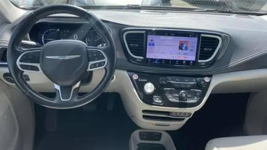 2021 Chrysler Pacifica 2C4RC1L78MR594586