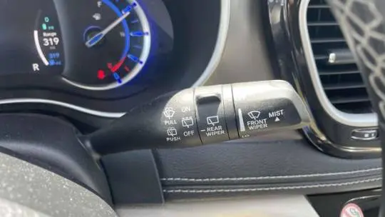 2021 Chrysler Pacifica 2C4RC1L78MR594586
