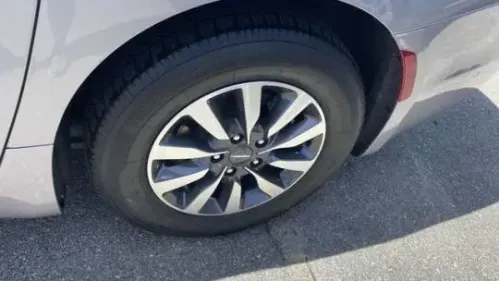 2021 Chrysler Pacifica 2C4RC1L78MR594586
