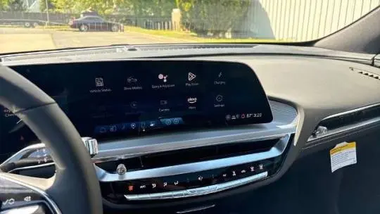 2025 Cadillac Lyriq 1GYKPNRL0SZ310091