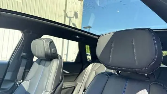 2025 Cadillac Lyriq 1GYKPNRL0SZ310091