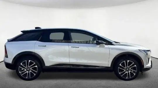 2025 Cadillac OPTIQ 3GYK3GMR4SS189985