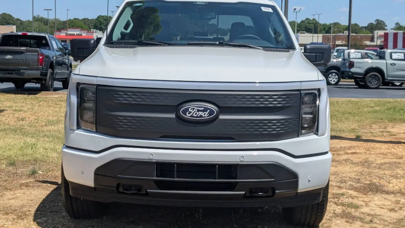 2025 Ford F-150 Lightning 1FT6W3L79SWG04858