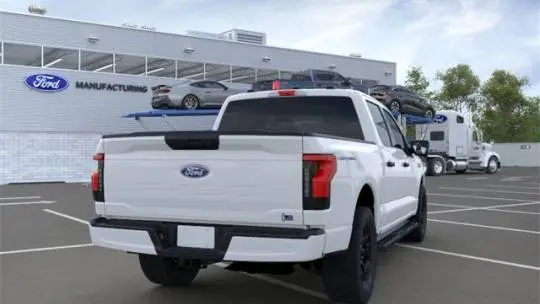 2025 Ford F-150 Lightning 1FTVW3LK3SWG02183