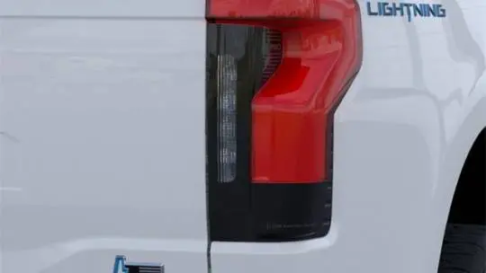 2025 Ford F-150 Lightning 1FTVW3LK3SWG02183