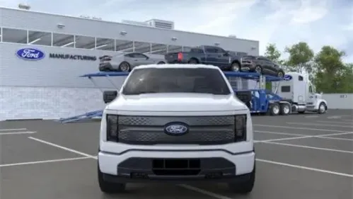 2025 Ford F-150 Lightning 1FTVW3LK3SWG02183