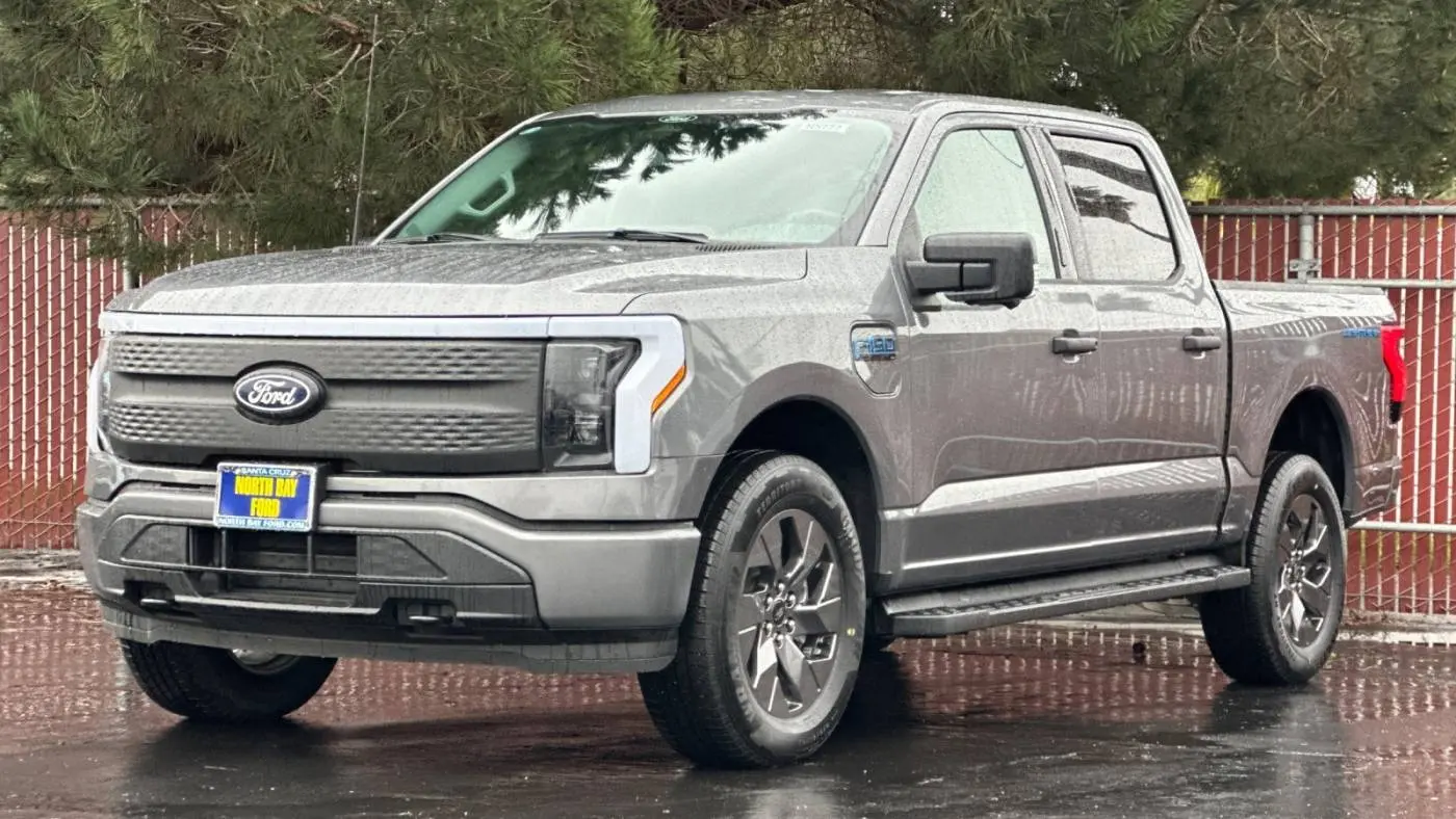 2024 Ford F-150 Lightning 1FTVW3LK7RWG23595