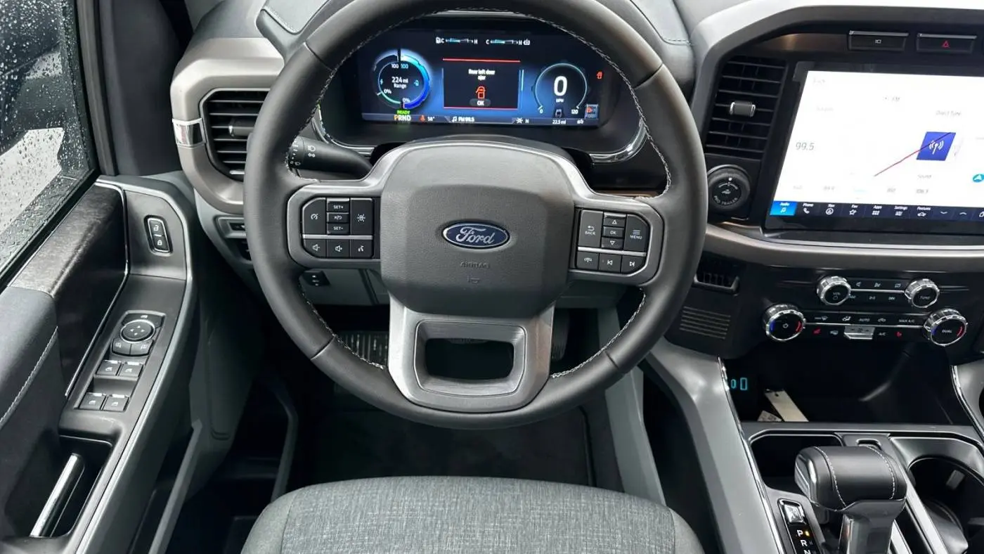 2024 Ford F-150 Lightning 1FTVW3LK7RWG23595