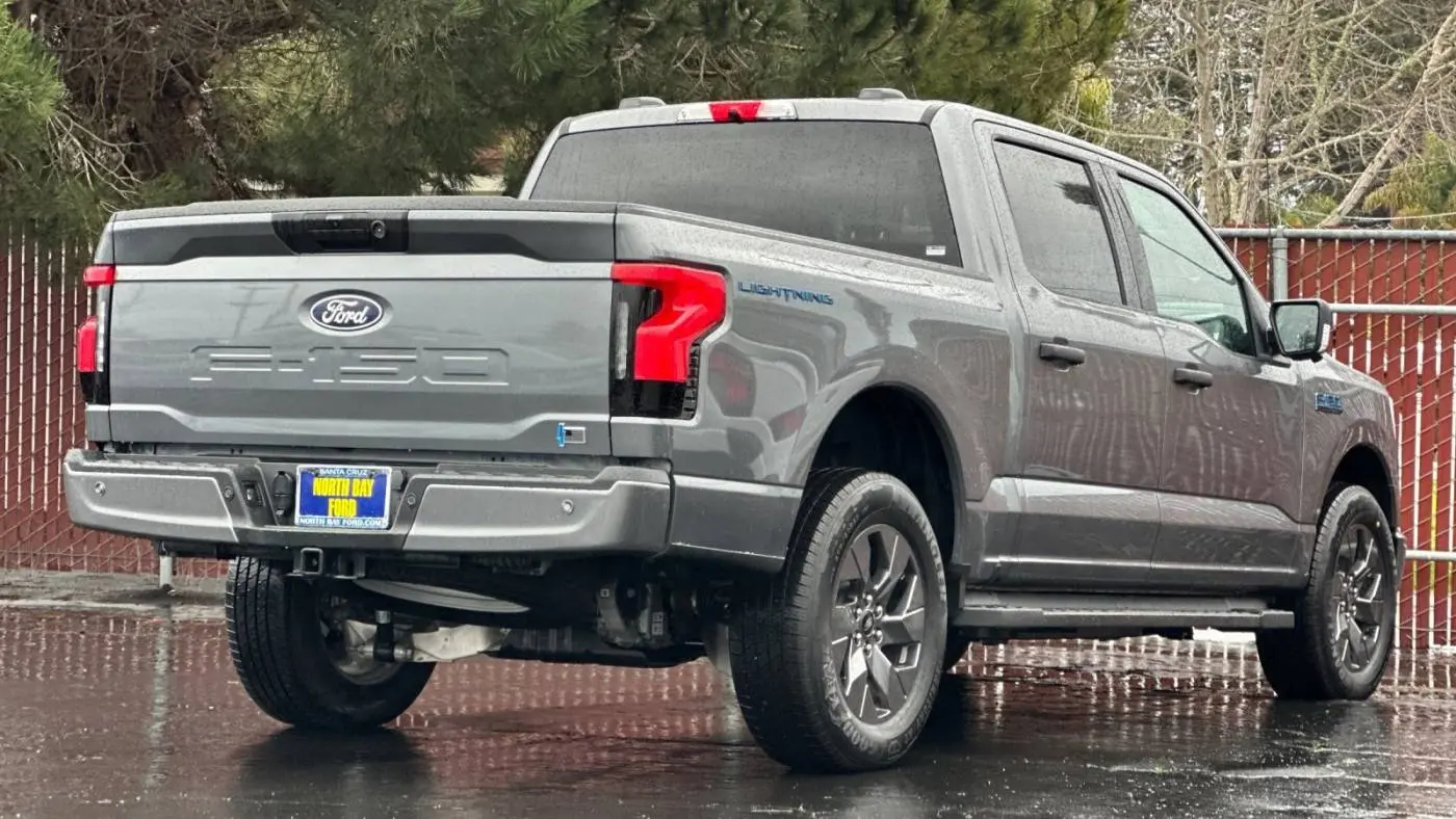 2024 Ford F-150 Lightning 1FTVW3LK7RWG23595