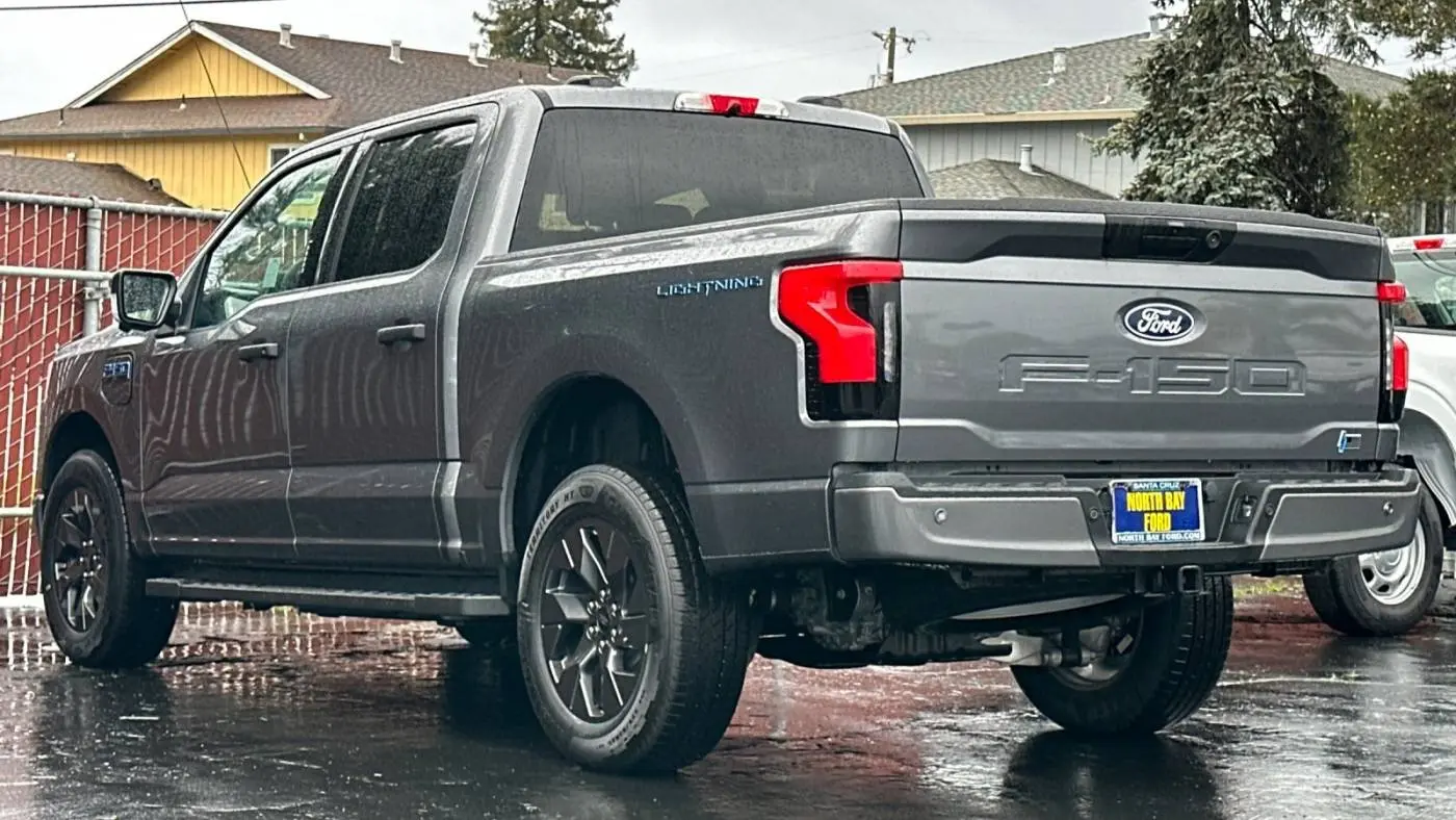 2024 Ford F-150 Lightning 1FTVW3LK7RWG23595