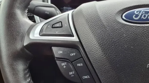 2015 Ford Fusion Energi - Images - 14