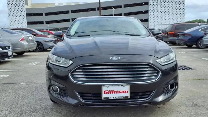2015 Ford Fusion Energi - Images - 19